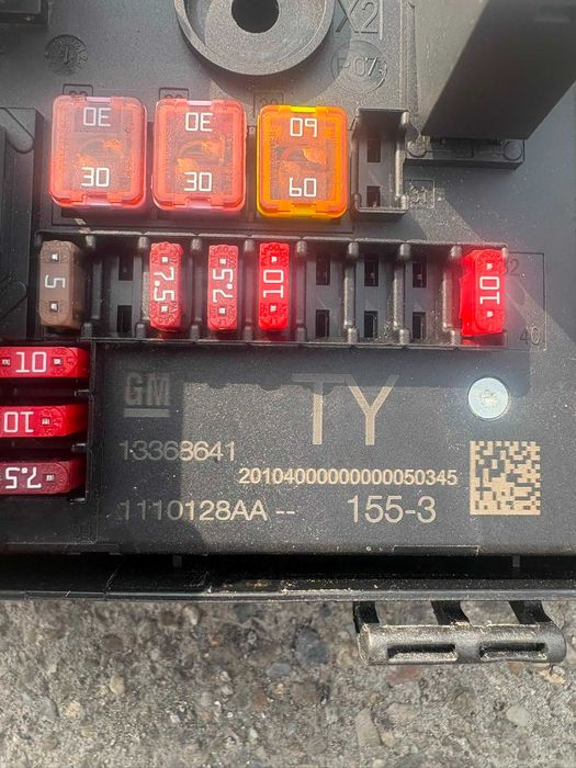 Panou sigurante Opel Astra J  1336864