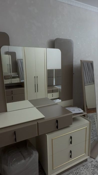 Спальный гарнитур, срочна сату керек болды , 2 ай бурын алганбыз,