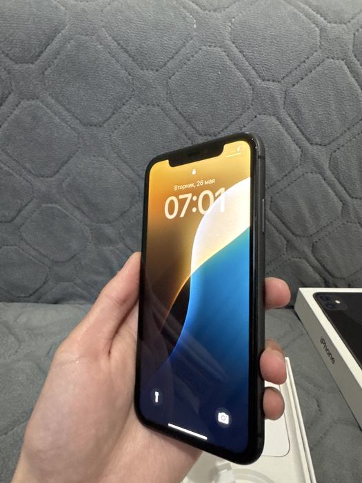 iPhone 11 64gb в хорошем состоянии