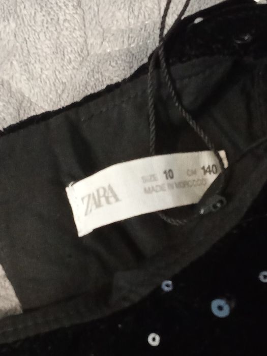 Продам кастюм для девочки Zara