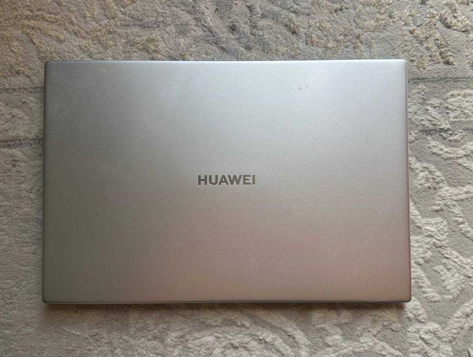 Huawei MateBook D16 | Core i5-1135G7 | 8/256 ГБ | Отличное состояние.