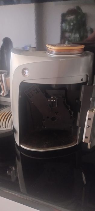 Кафе автомат Saeco