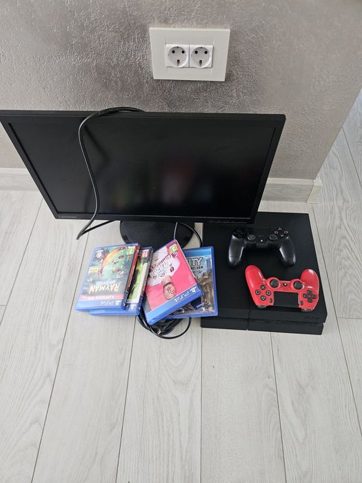 Consola Playstation 4 PS4 MODAT + Controller wireless original + 10 Jocuri !

*GTA5
*Minecraft
*FIFA
*God of War x2
*Need for Speed
*Tomb Raider
*Assa