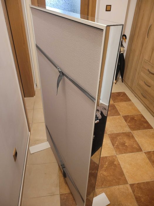 Огледало на стойка