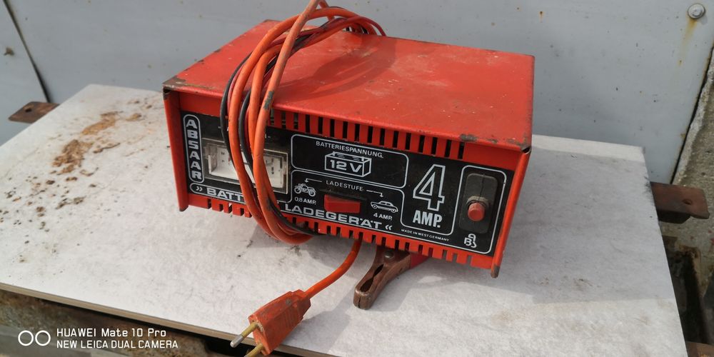 Зарядно за акумулатор Ladestrom