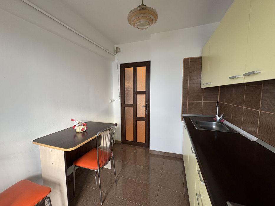 Apartament 2 camere decomandat, 57.4 mp,mobilat, zona Republicii – Ploiești