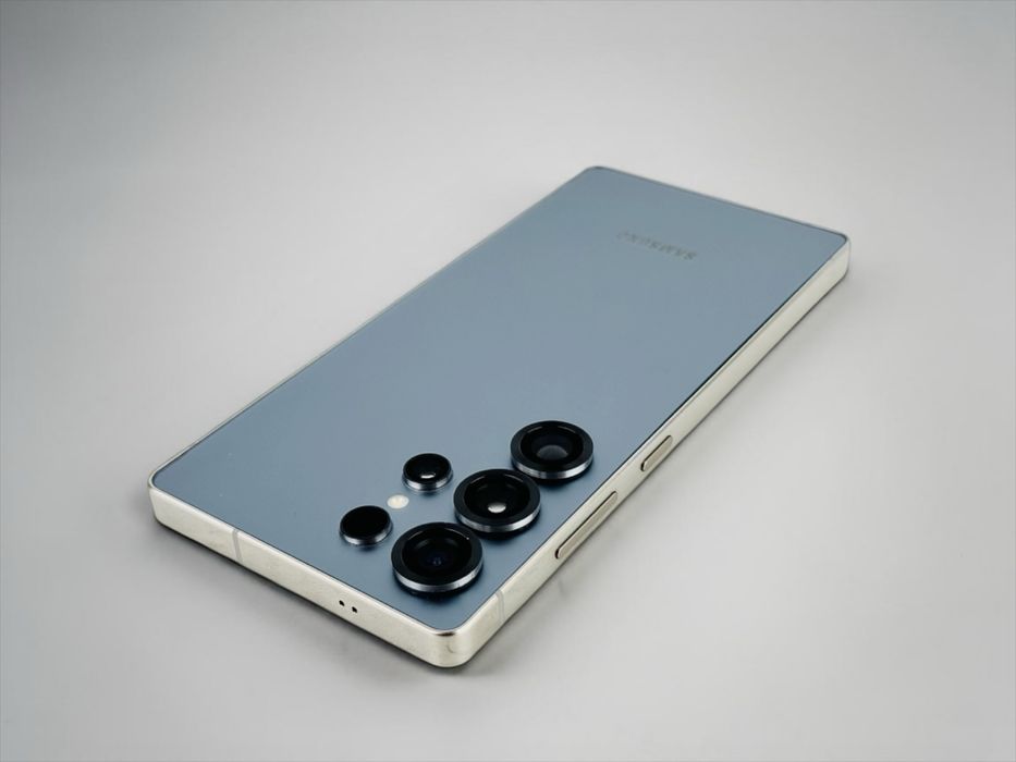 Samsung Galaxy S25 Ultra 5G 512GB 12RAM Silverblue Перфектен! Гаранция!