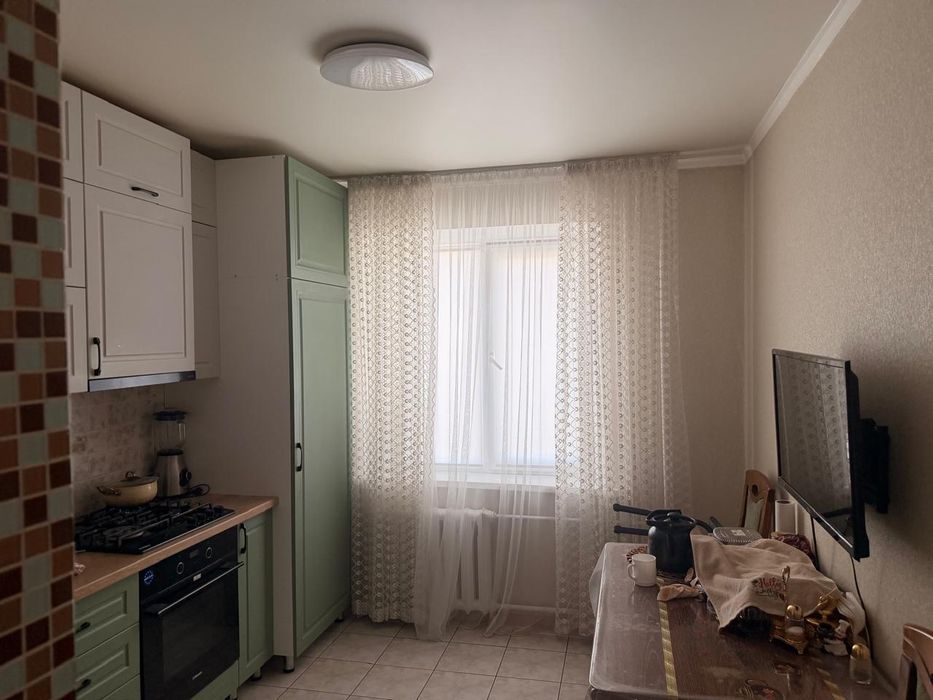 Продам 4 комн квартиру