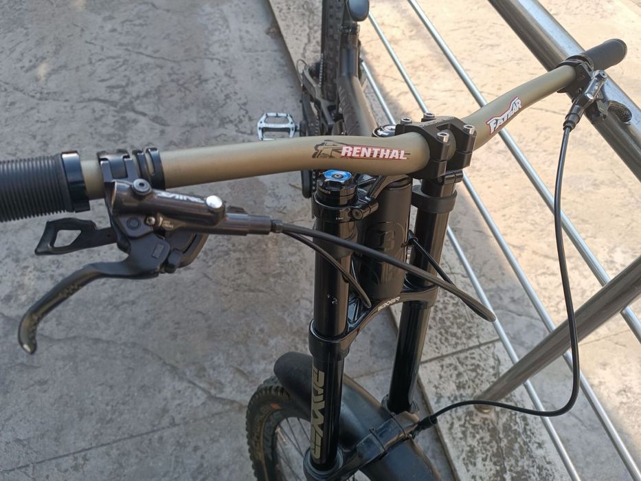 Banshee darkside 27,5 L