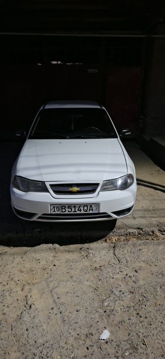 Nexia 2 gibrid sotiladi gaz metan 380.000 yurgan