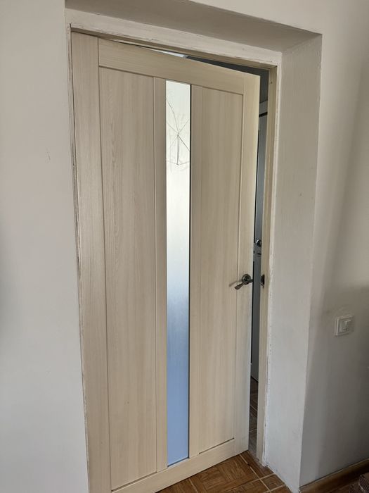 Продам межкомнатные двери