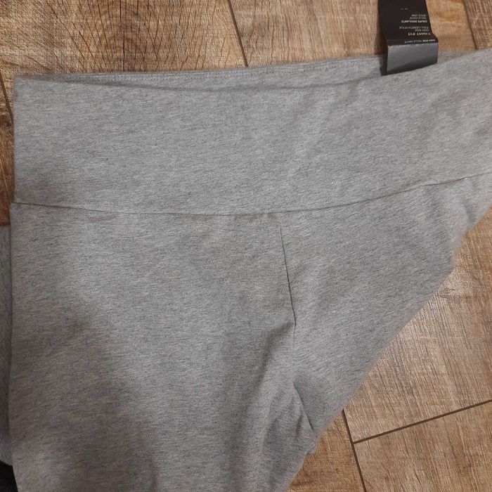 р-рL; XL Аdidas Women's Essentials High-Waisted клин