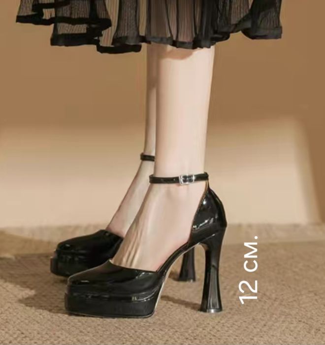 Продам туфли новые..