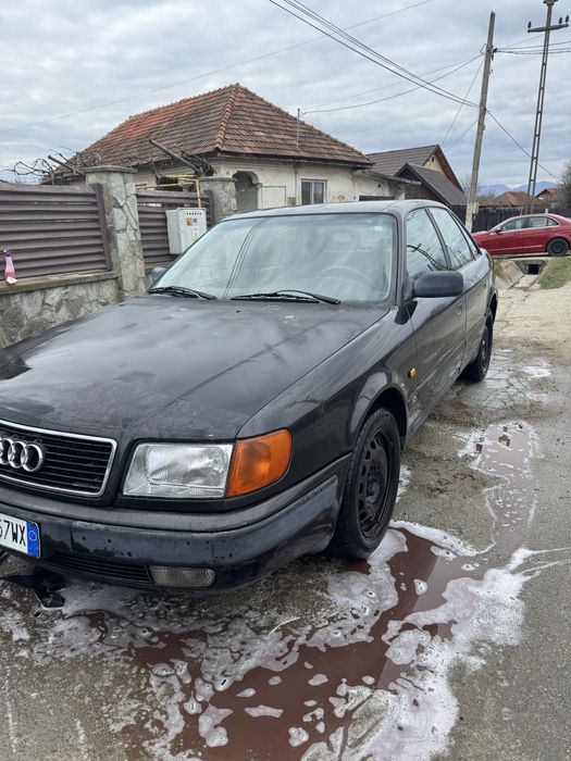 Audi 100 2,0E berlina