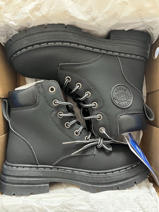 Осень весна  ботинки 35- 36 размер