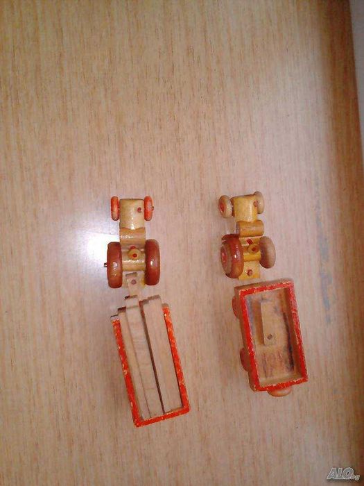 продавам стари детски играчки