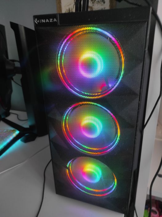 Acesta este un calculator de gaming de vanzare Dacia • OLX.ro