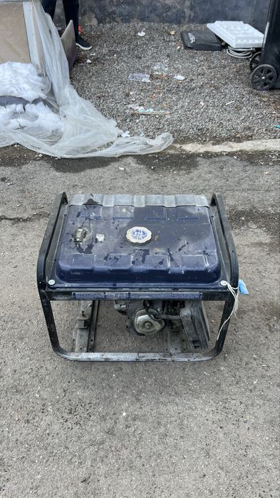 Генератор Makute MK-13000M