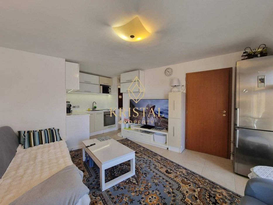 Продава се Двустаен апартамент в Несебър - 55 кв.м за 1400 €/кв.м - Снимка #2