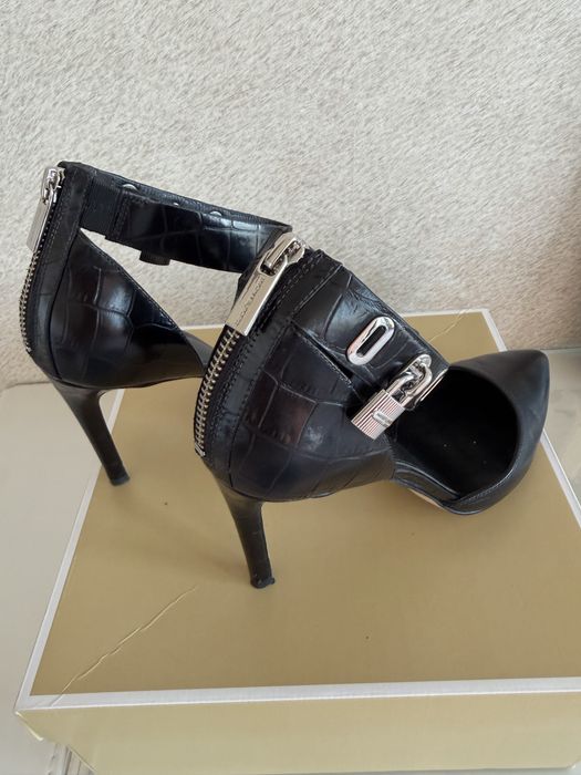 Обувки Michael Kors