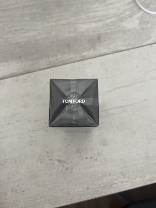 Парфюм tom ford oud wood