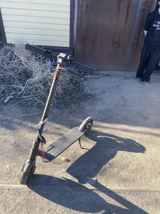 Электро самокат катались 2-3 раза