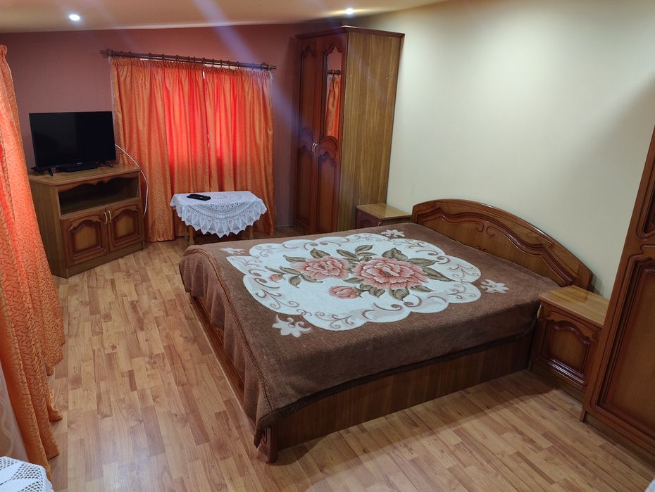 Casă de închiriat în zonă centrală