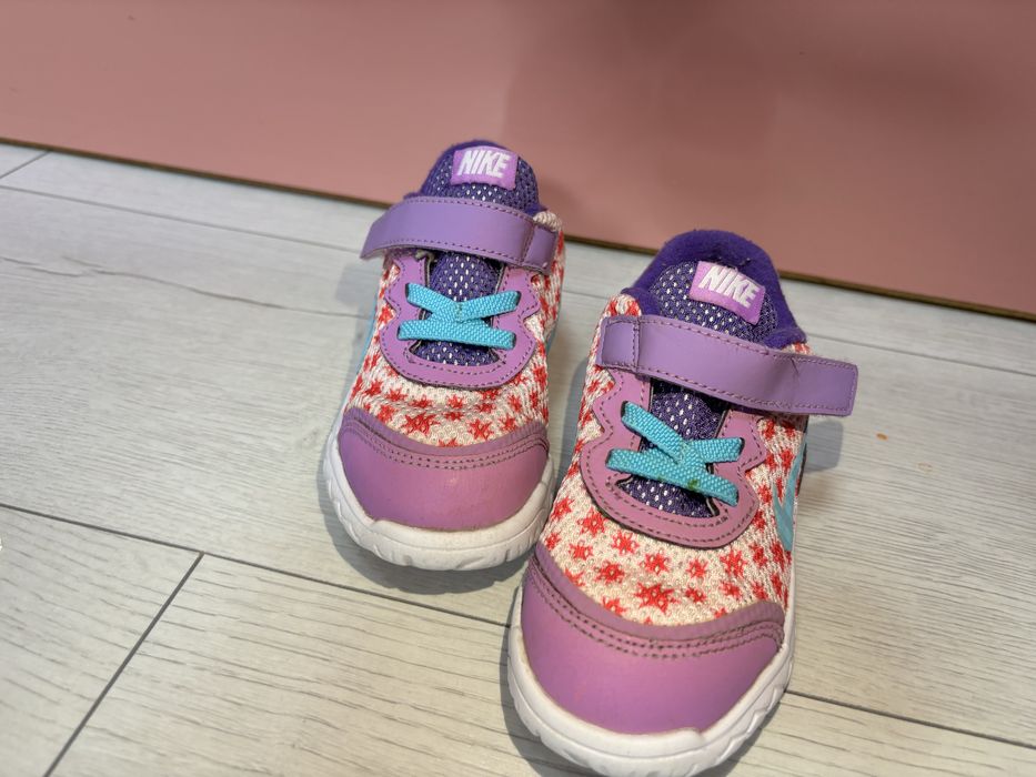 27 Nike Оригинални детски маратонки