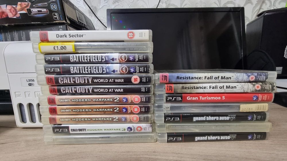 Vand jocuri ps3  lot de 71 jocuri