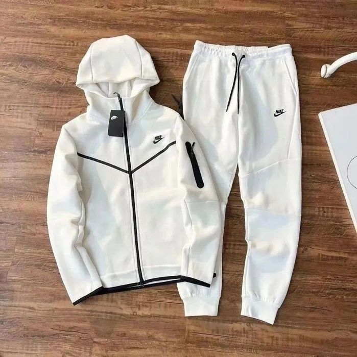 tech fleece  nike