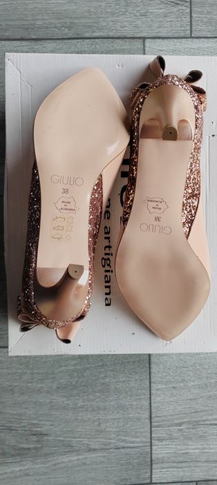 Pantofii de firmă GIULIO
