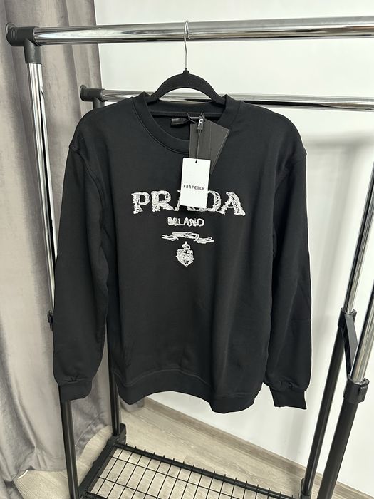 Bluza PRADA super calitate