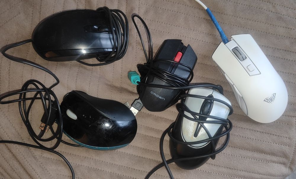 Продам 5 мышек все рабочие