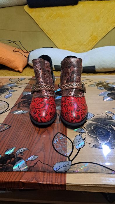 Удобни , красиви дамски боти.