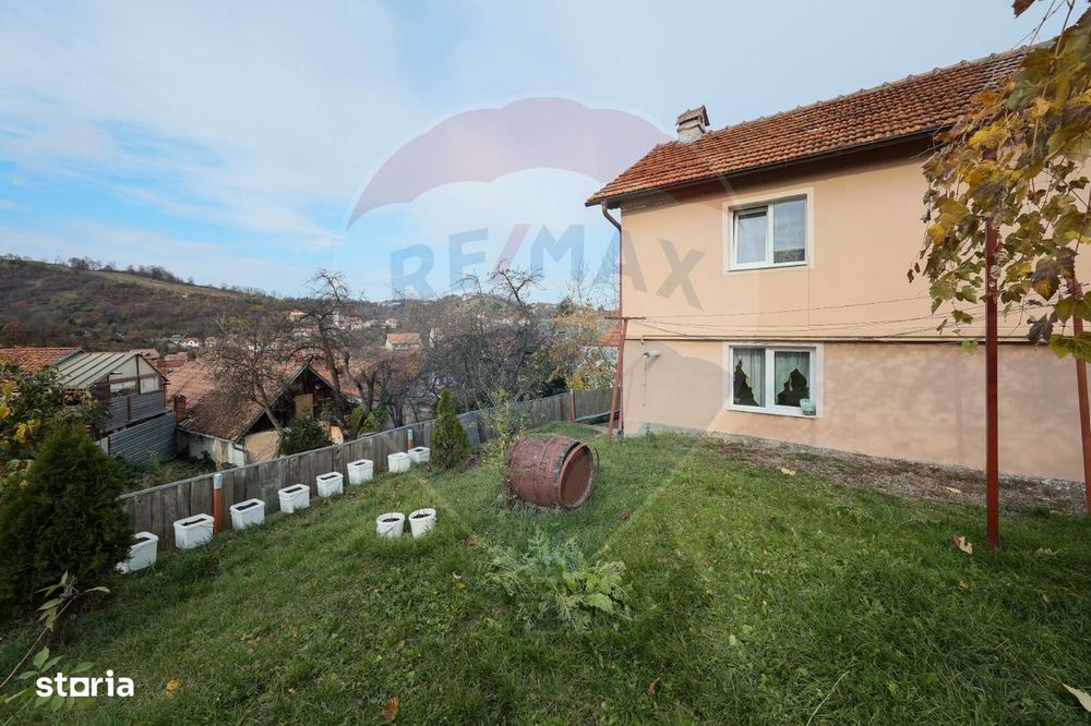 Casă cu 5 camere si curte, de vânzare, zona Centrul Istoric!