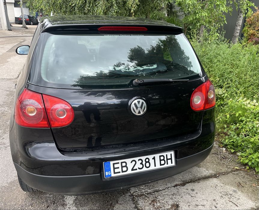 Golf 5,  1.6 2004