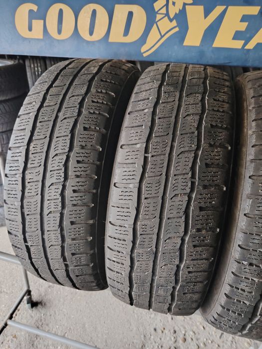 215/60 R17 C Kumho Winter M+S