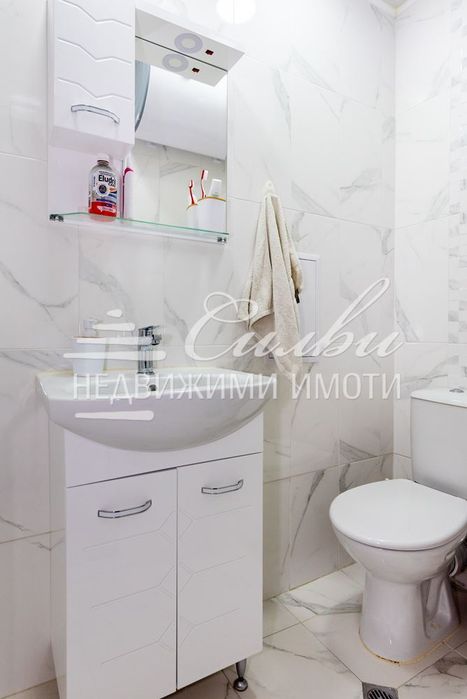 Продава се Двустаен апартамент в Шумен, Тракия - 56 кв.м за 1640 €/кв.м - Снимка #8