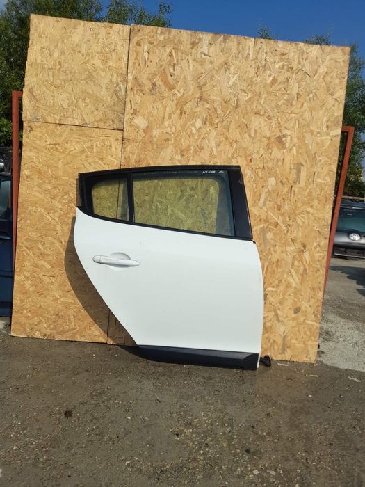 Врата задна Renault Megan 2010