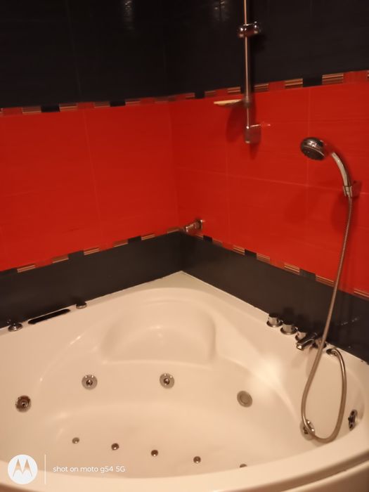 Голям 2стаен под наем кв.Витоша  74 м,eт.6 южен, подз. гараж за 2 коли