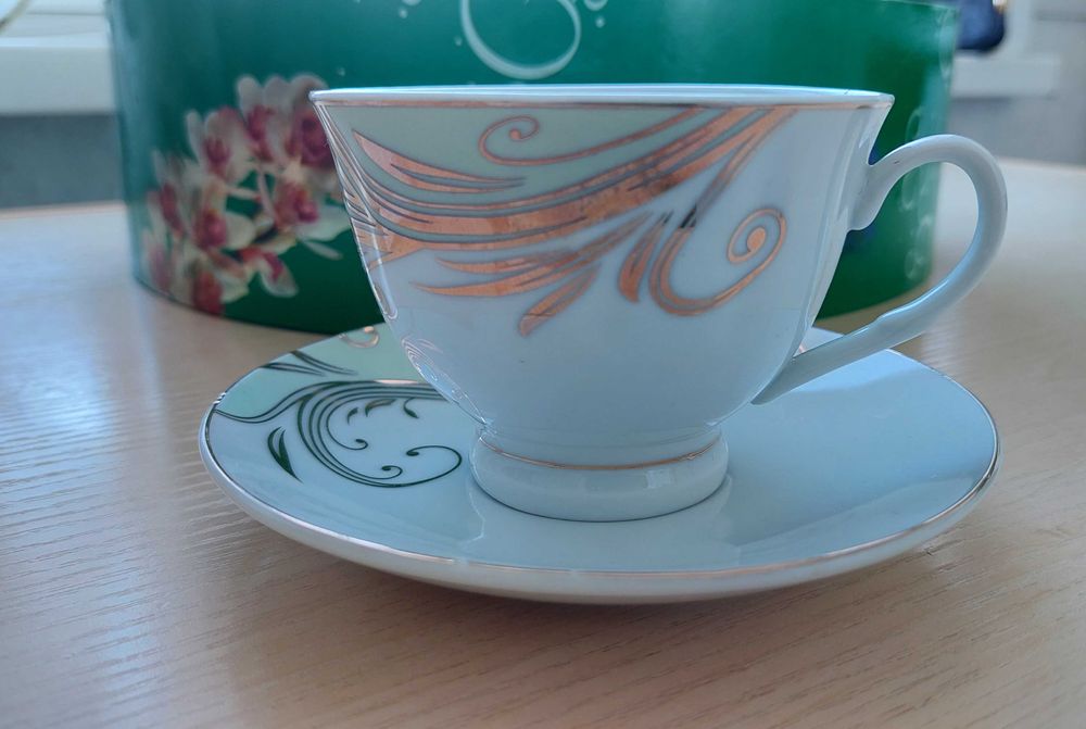 Продам чайный набор 6 персон