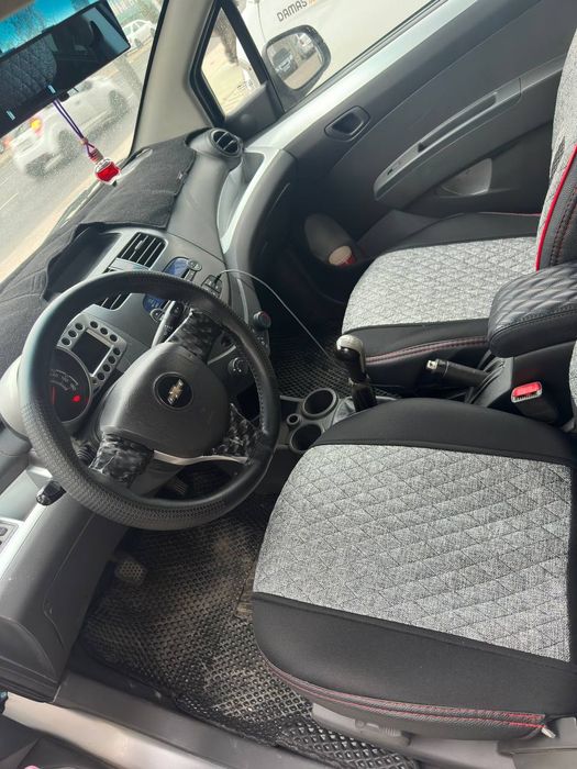 Спарк2012 Механика 2 позитсия Бензин