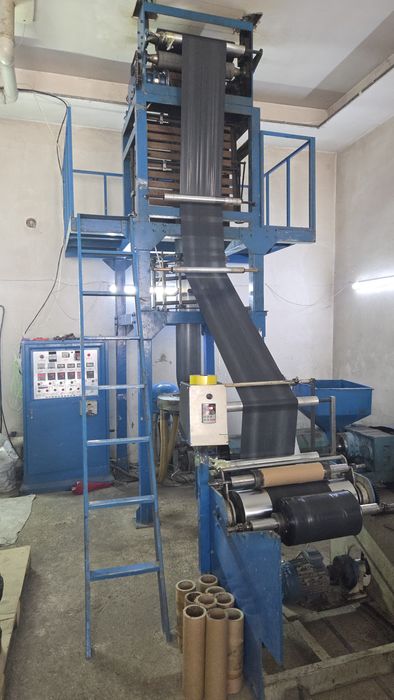 Продам экструдер для изготовления  подиэтилена.