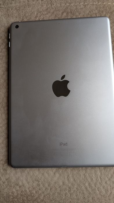 iPad 5 32GB за части