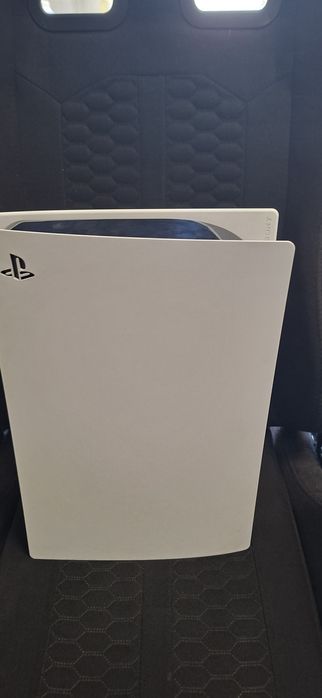 Плеистеишан 5 дигитален