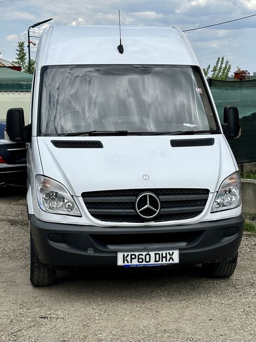 Dezmembrez Mercedes Sprinter euro 5 an 2013 motor 2.2 CDI