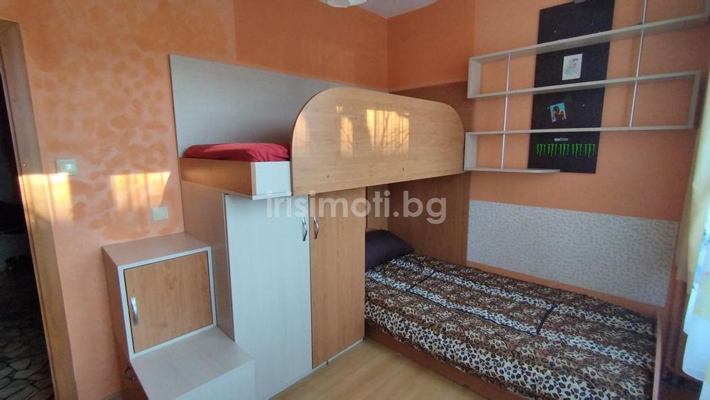 Под наем тристаен, €600, 66кв.м. в Люлин - Център