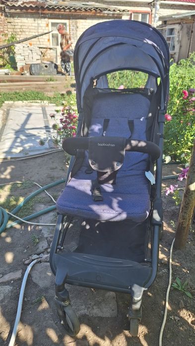 Продам прогулочную коляску