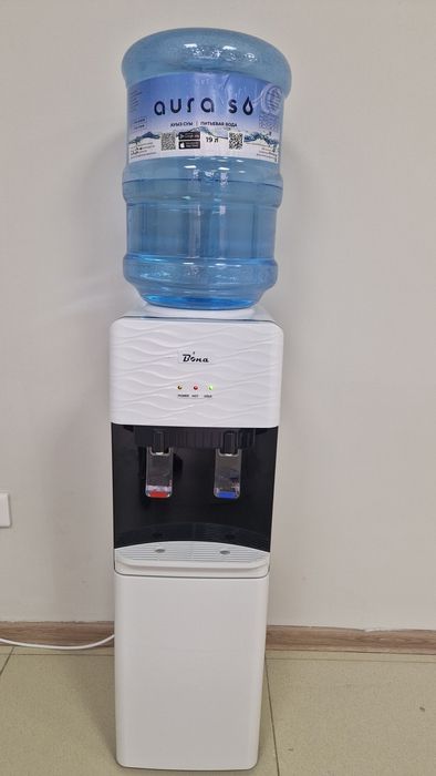 Новый кулер для воды, с бутылем 19лт