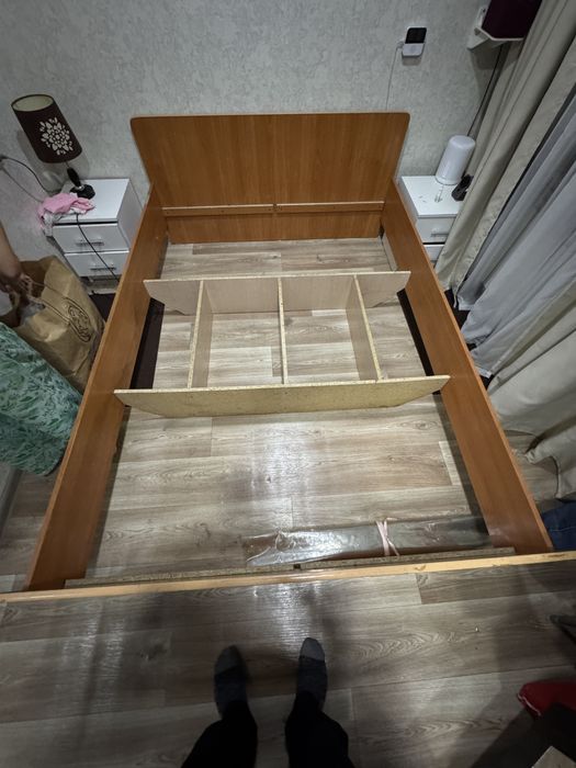 Продам двухспальную кровать